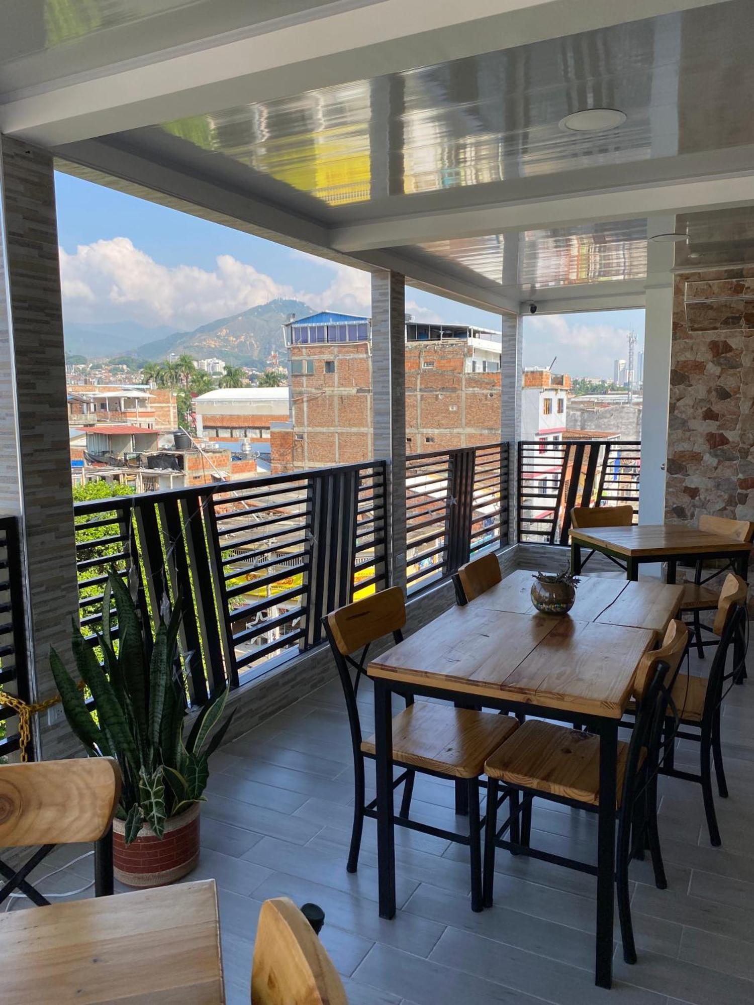 Hotel Alameda Plaza Кали Экстерьер фото